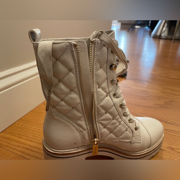 MK Quilted Leather boots, 6 - Picture 8 of 10